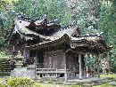 大瀧神社・岡太神社社殿（拝殿・本殿）全景左斜め前方