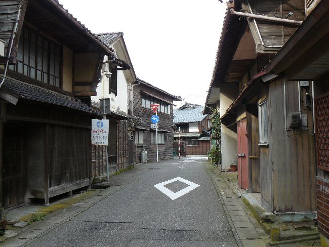 �O��������