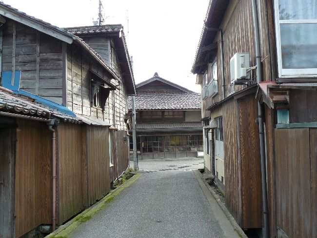 �O��������