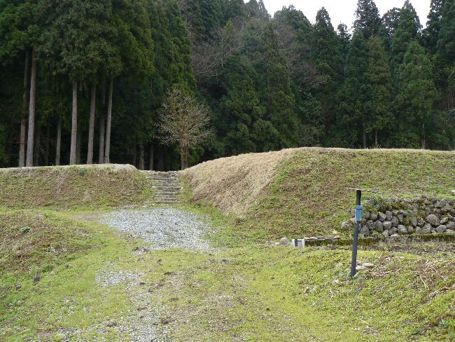 �䏊�E���{��