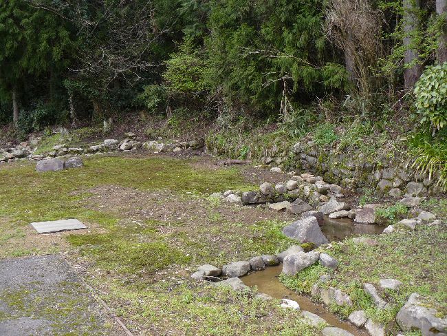 �䏊�E���{��