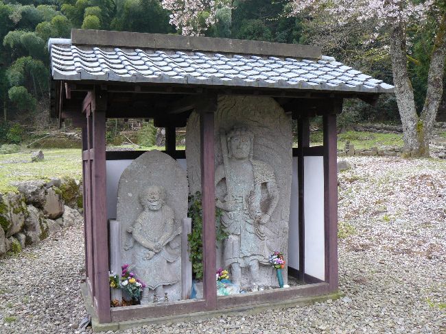 ���R���Ǝ���