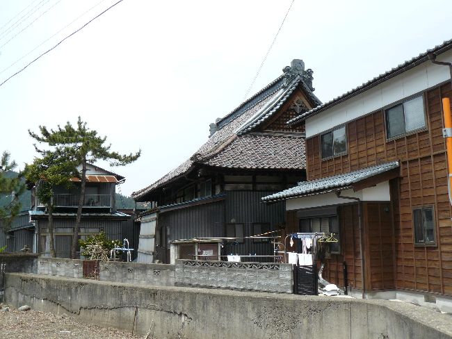 �����퓰�u��