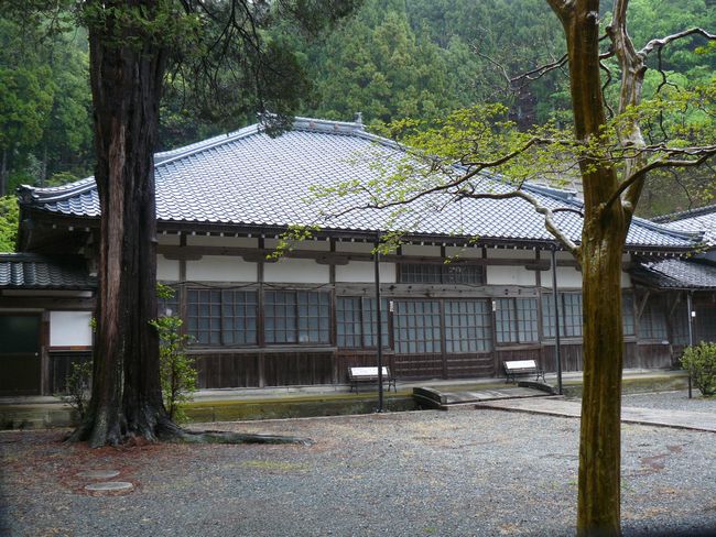 徳賞寺