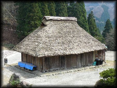 �����{�ƏZ��