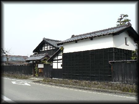 �����R�ƏZ��