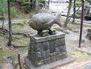 須部神社境内に見られる珍しい狛鯛